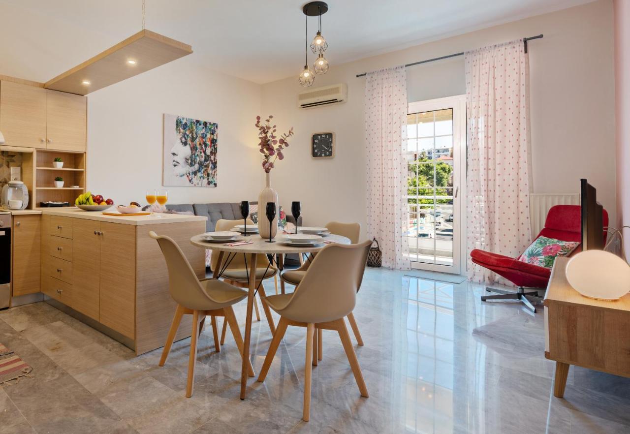 Tres Jolie - Stylish Cityheart Apartment ريثيمنو المظهر الخارجي الصورة